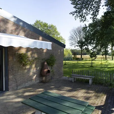 Huisje en B&B Green Cottage-3